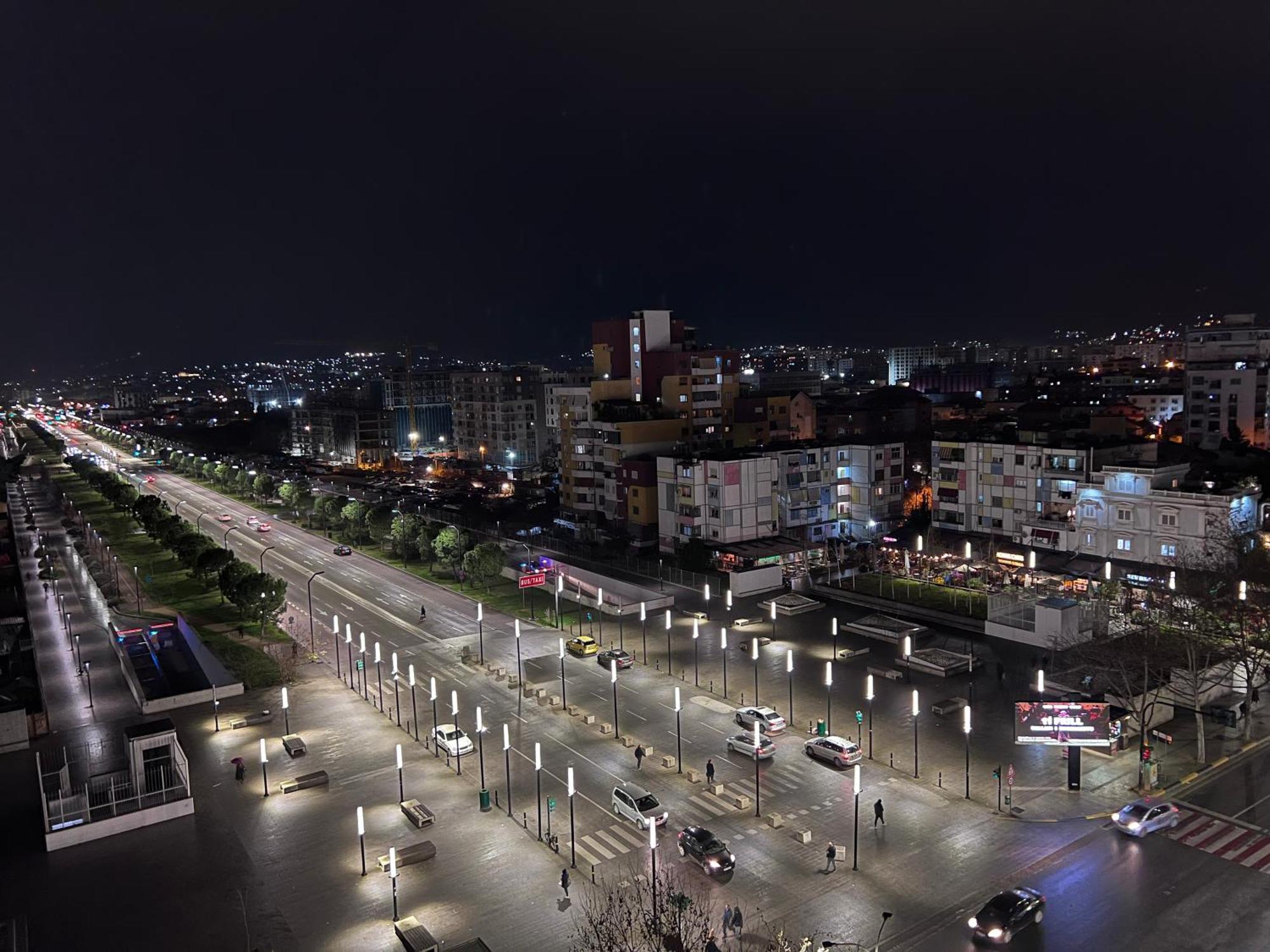 Boulevard Views - Spacious Tirana Apartment Exterior foto