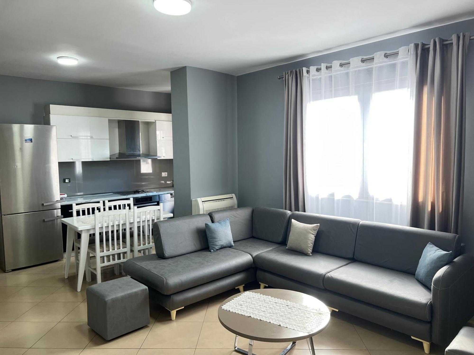 Boulevard Views - Spacious Tirana Apartment Exterior foto